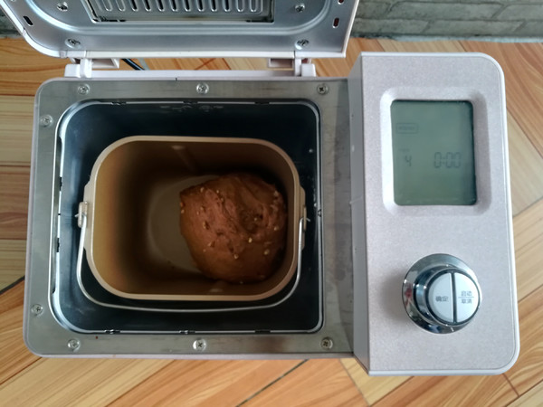 红糖肉桂核桃面包的做法步骤:7