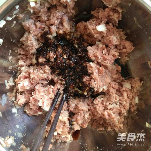 春色--马蹄莲馄饨的做法步骤：3