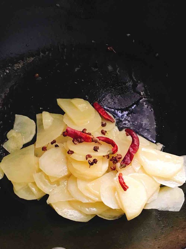 麻辣土豆片的做法步骤：5