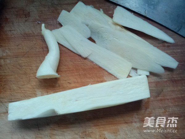 丽花茭白的做法步骤:2