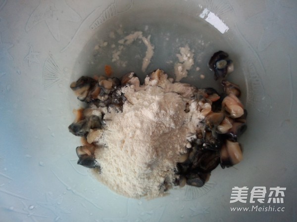 炒田螺的做法步骤：1