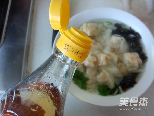鸡肉鲜虾馄饨的做法步骤:16