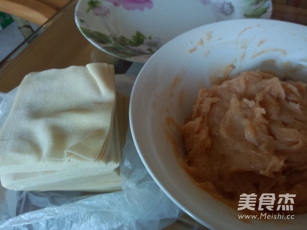 鸡肉鲜虾馄饨的做法步骤:7