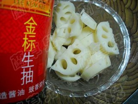 香辣莲藕米粉肉的做法步骤：6