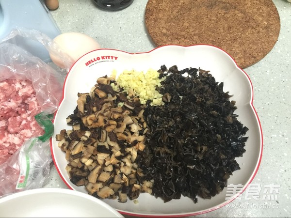 三鲜饺子的做法步骤:4