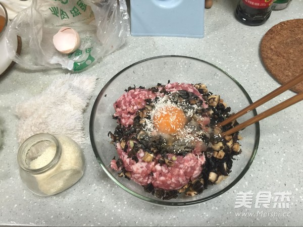 三鲜饺子的做法步骤:10