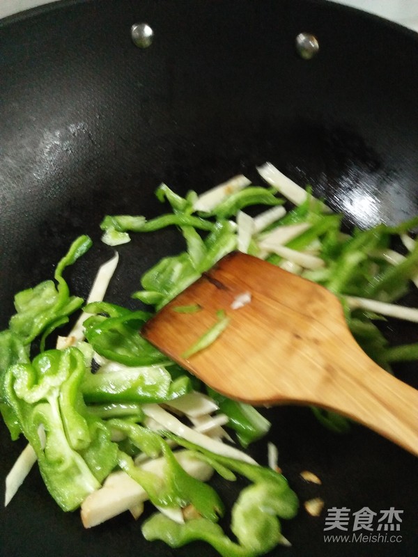 番茄鸡蛋面的做法步骤:12