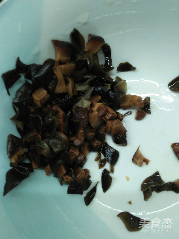 五香牛肉粥的做法步骤：2