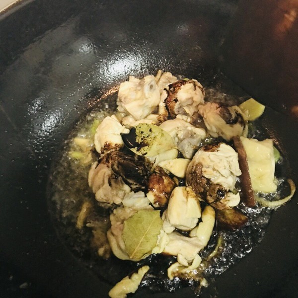 小鸡炖蘑菇土豆的做法步骤:6
