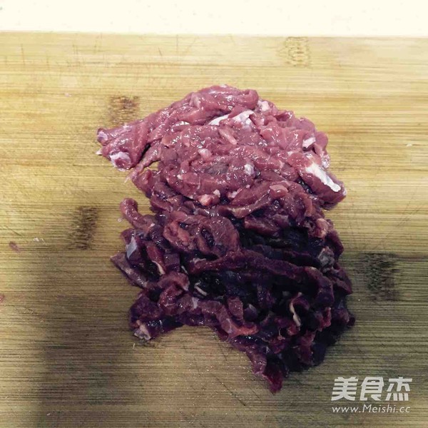 芹菜炒牛肉的做法步骤：11