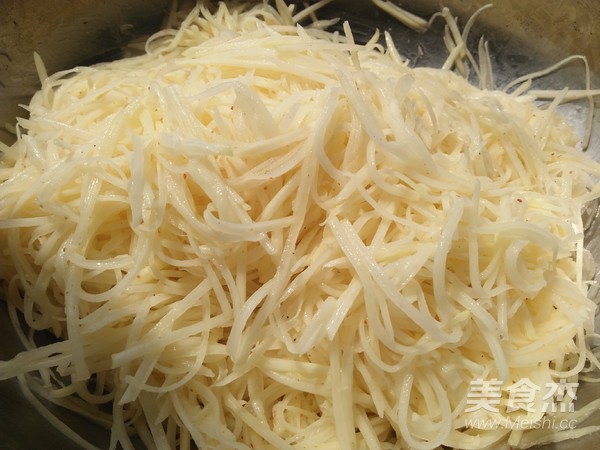 葱香洋芋煎饼的做法步骤:7