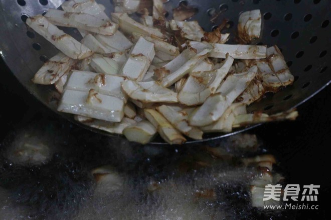 油焖春笋的做法步骤:3