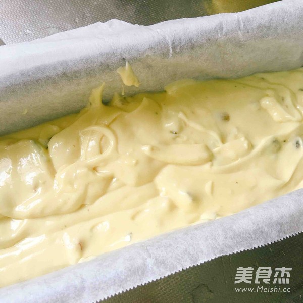 荔枝青柠果干磅蛋糕的做法步骤：8