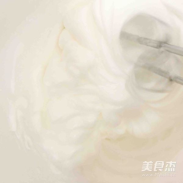 没有柠檬汁也可以做出来的蔓越梅天使蛋糕的做法步骤：3