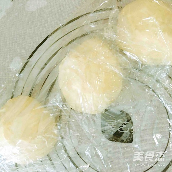 不输网红面包的芋泥小餐包的做法步骤:7