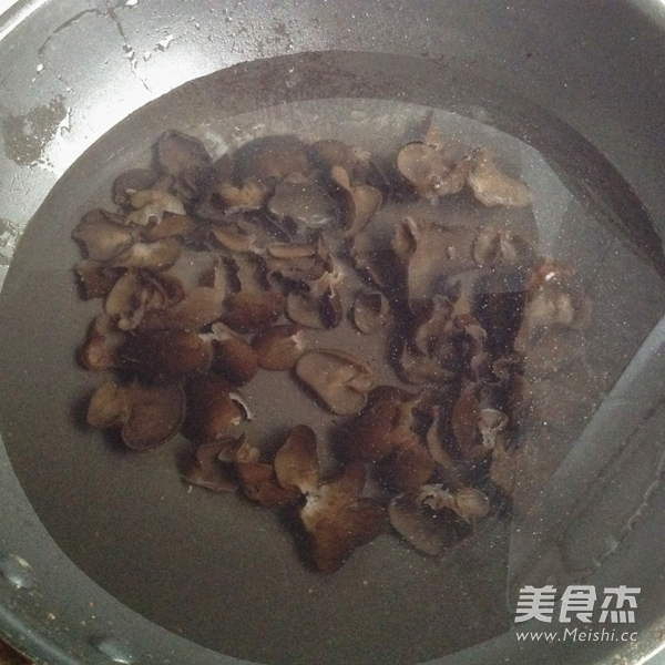 排毒养生健康凉拌菜的做法步骤:3