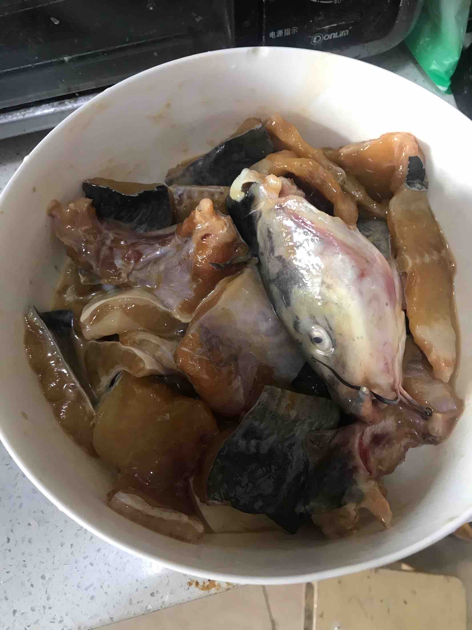 香辣大盆鱼的做法步骤：1