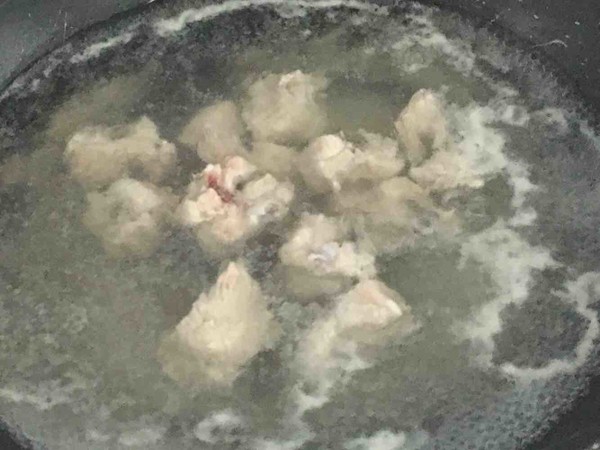 排骨汤面的做法步骤:2