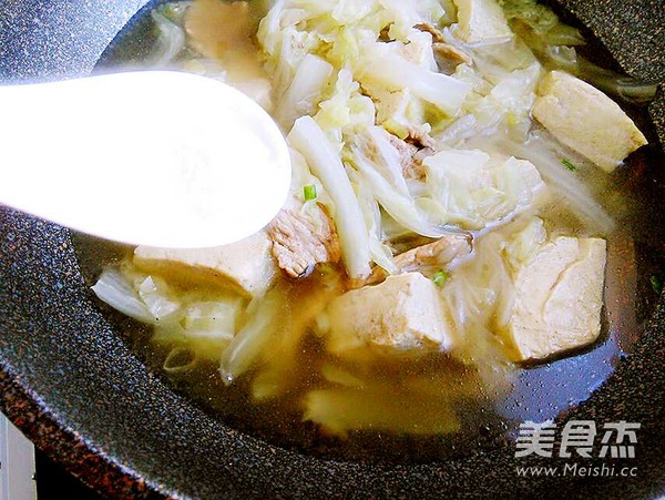 白菜炖冻豆腐的做法步骤：12