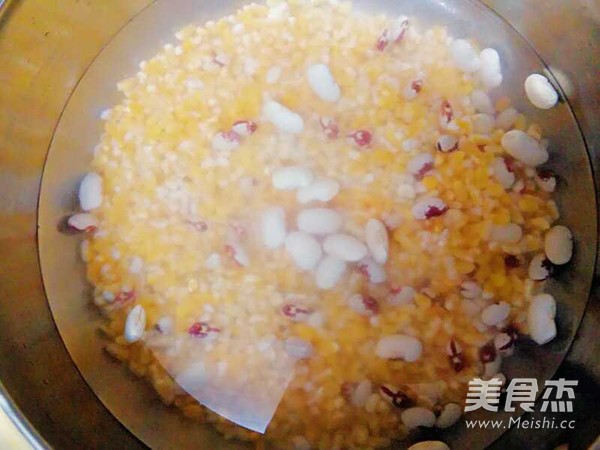 大碴粥的做法步骤：4