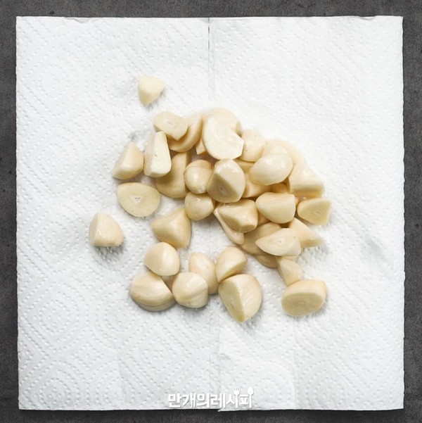 大蒜炖的做法步骤：1