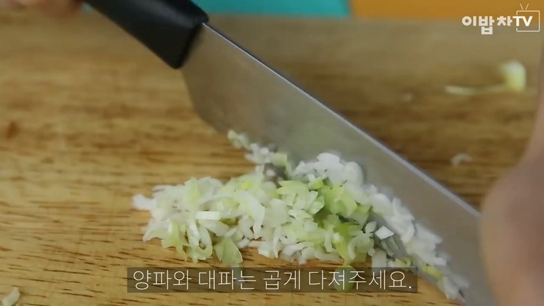 金枪鱼球的做法步骤：1