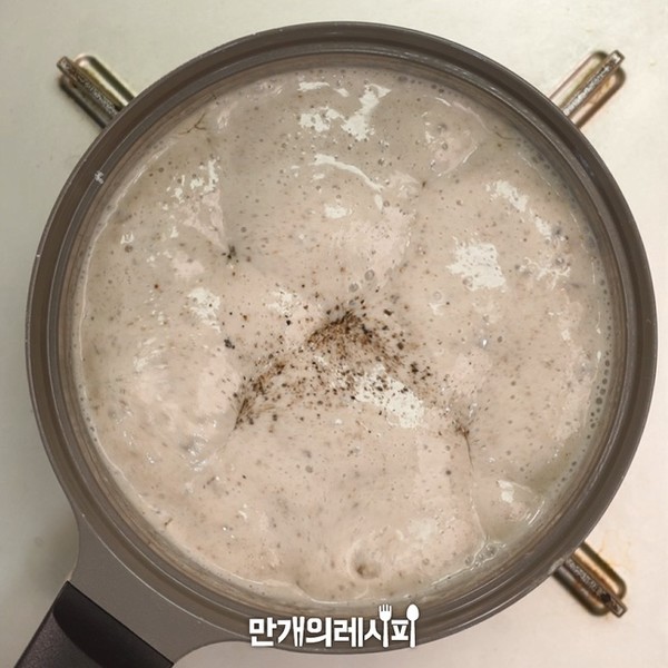 双孢菇芝麻汤的做法步骤:8