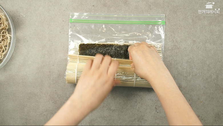 荞麦面寿司的做法步骤:6