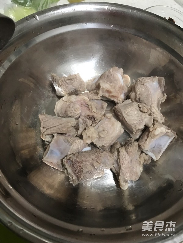 排骨炖豆角的做法步骤:4