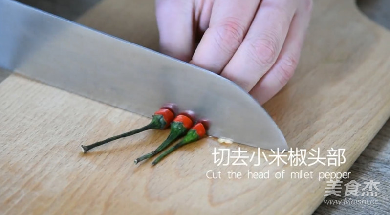 水芹炒香干要好吃加这个的做法步骤:7