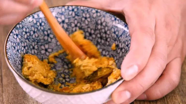 咸蛋黄虾仁炒饭的做法步骤:3