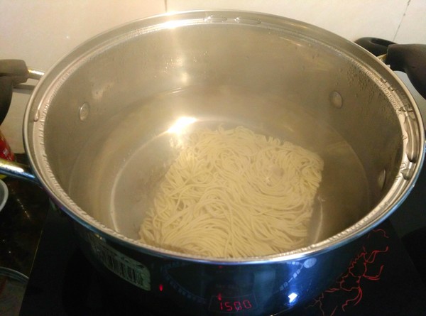 年夜饭不可少的~~红鲤面条的做法步骤:7