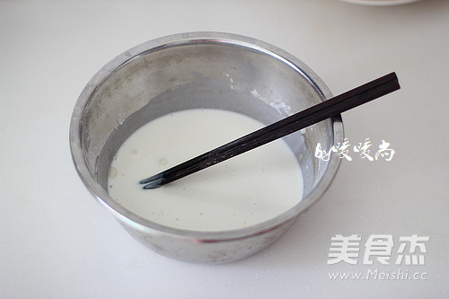 草莓大福的做法步骤：1