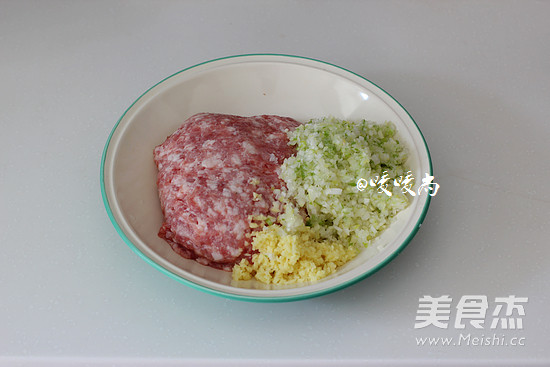 荠菜鲜肉馄饨的做法步骤:5