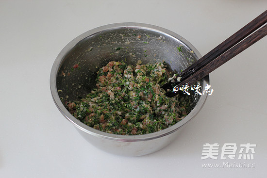 荠菜鲜肉馄饨的做法步骤:8