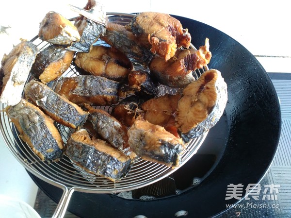五香鲅鱼的做法步骤:6