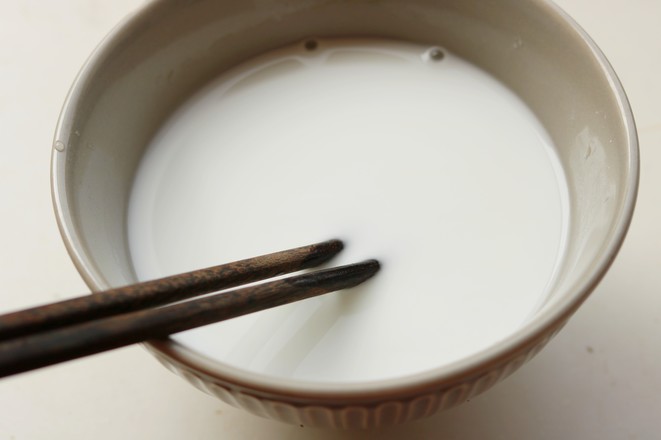 豌豆凉粉的做法步骤:2