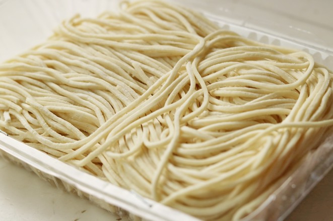喷香蔬菜炒面的做法步骤：1