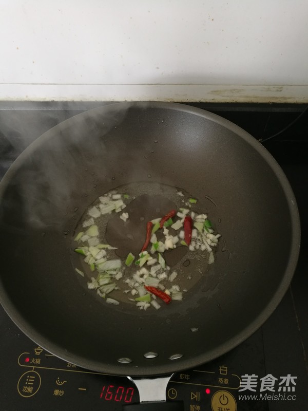 尖椒干豆腐的做法步骤：3