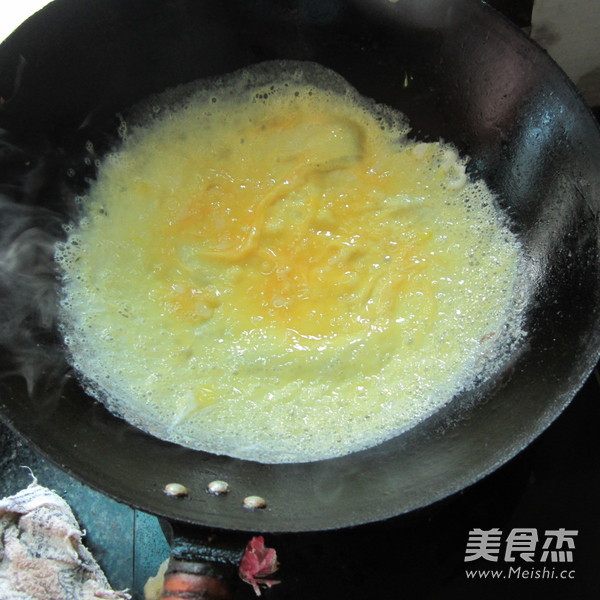 白菜炒蛋的做法步骤:3
