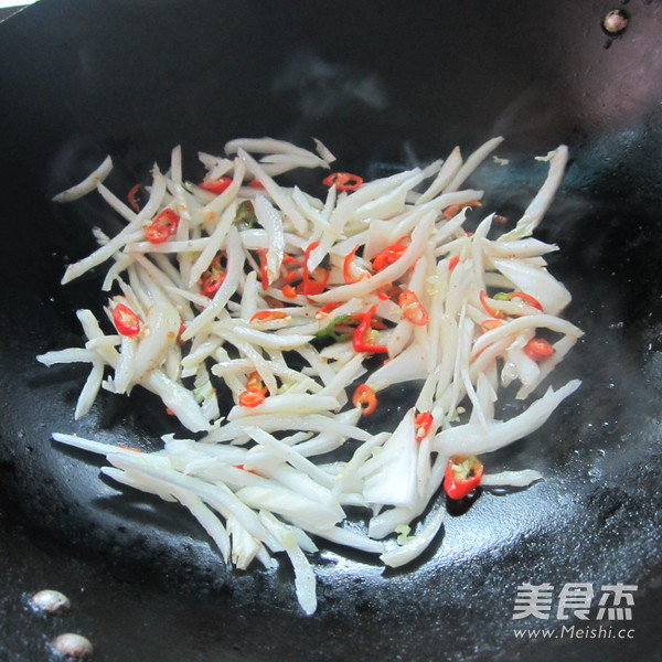 白菜丝煎蛋的做法步骤：4