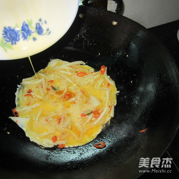 白菜丝煎蛋的做法步骤：7
