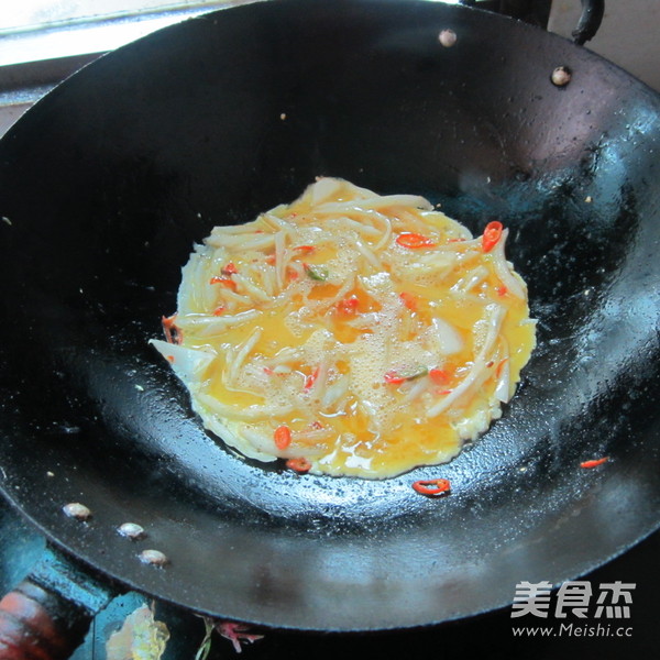 白菜丝煎蛋的做法步骤：8
