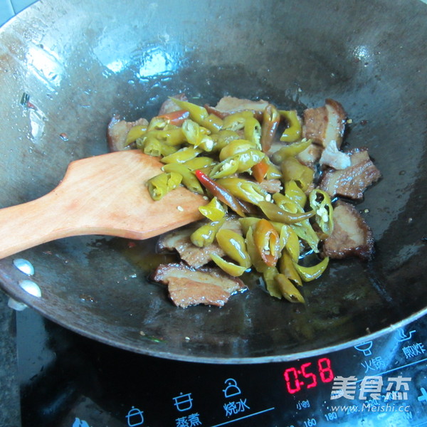 酸辣椒烧东坡肉的做法步骤:5