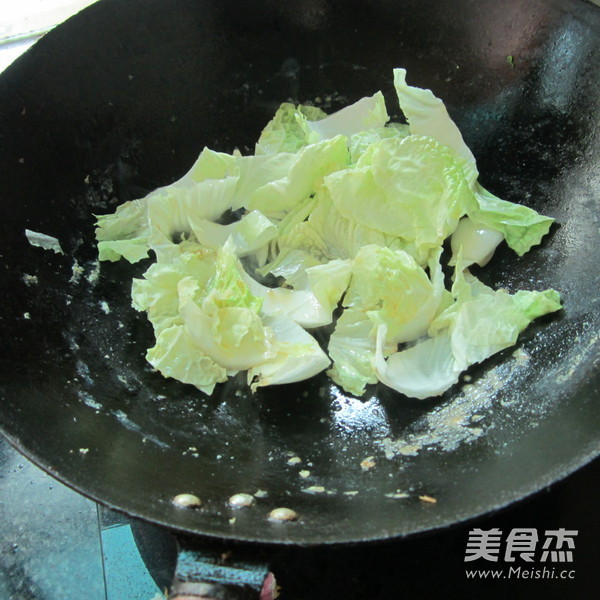 白菜炒蛋的做法步骤:6