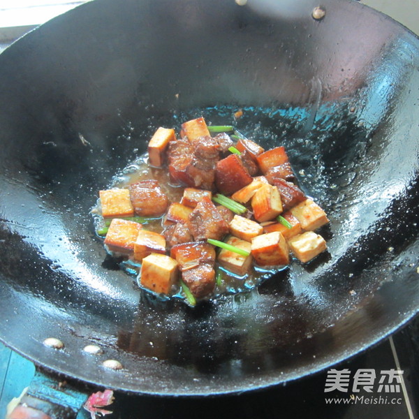 东坡肉烧豆腐的做法步骤：9