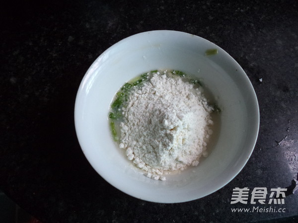 葱香鸡蛋饼的做法步骤:5