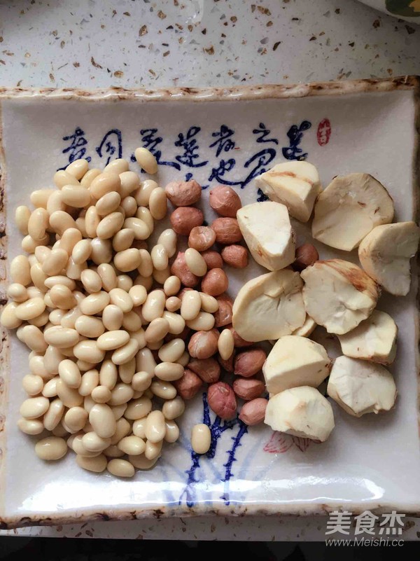 板栗花生豆浆的做法步骤:3