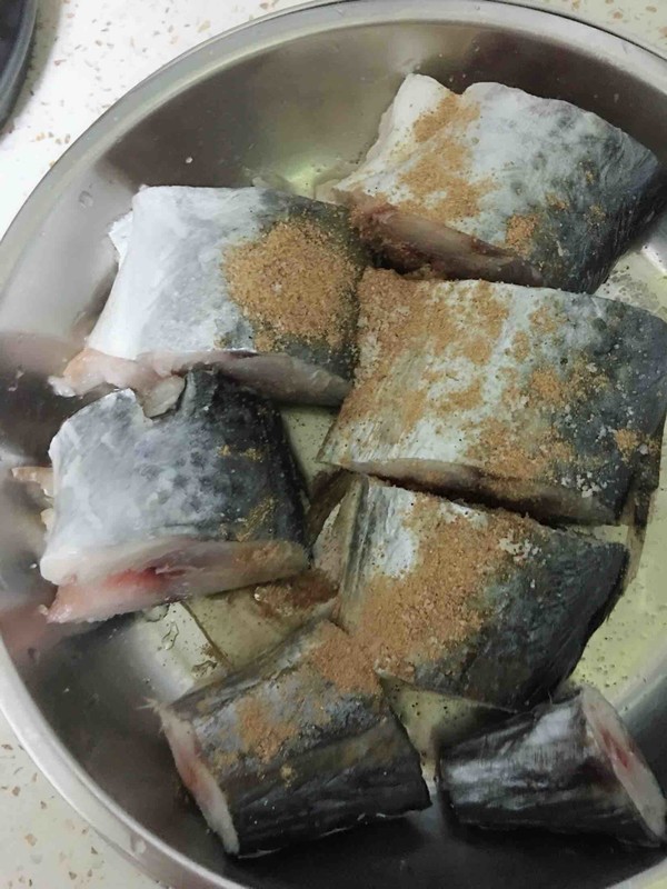 豆豉鲅鱼的做法步骤:2