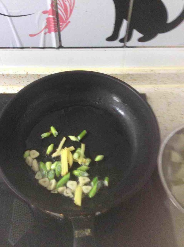 白菜片炒木耳的做法步骤：6